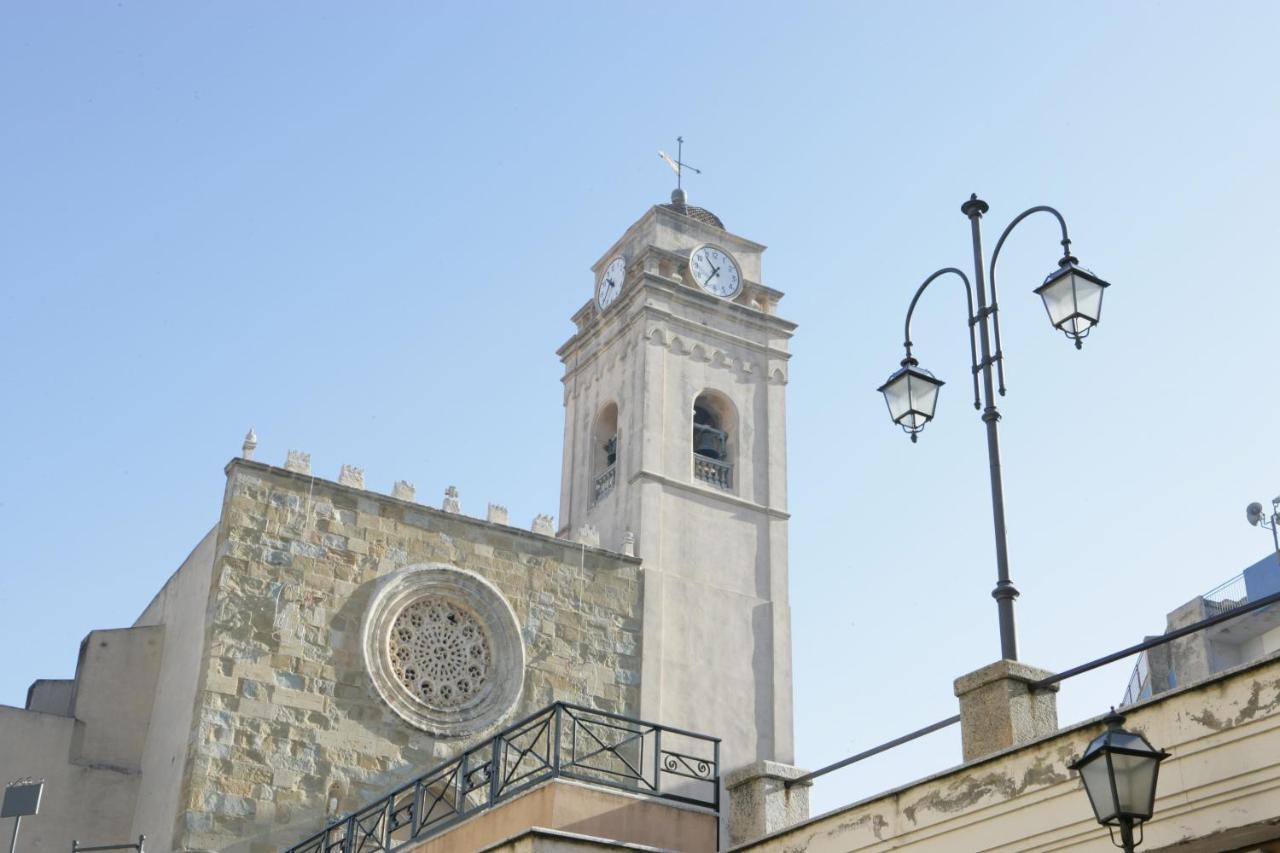 B&B Al Civico16 Guspini Dış mekan fotoğraf