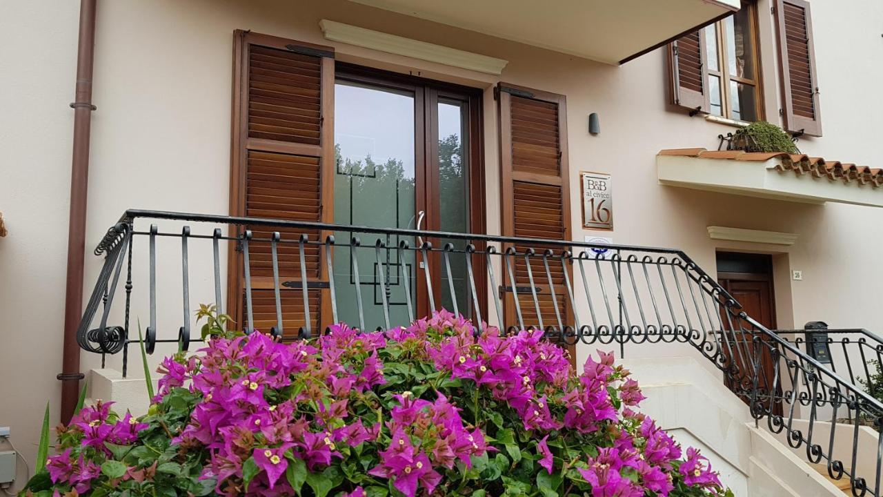B&B Al Civico16 Guspini Dış mekan fotoğraf