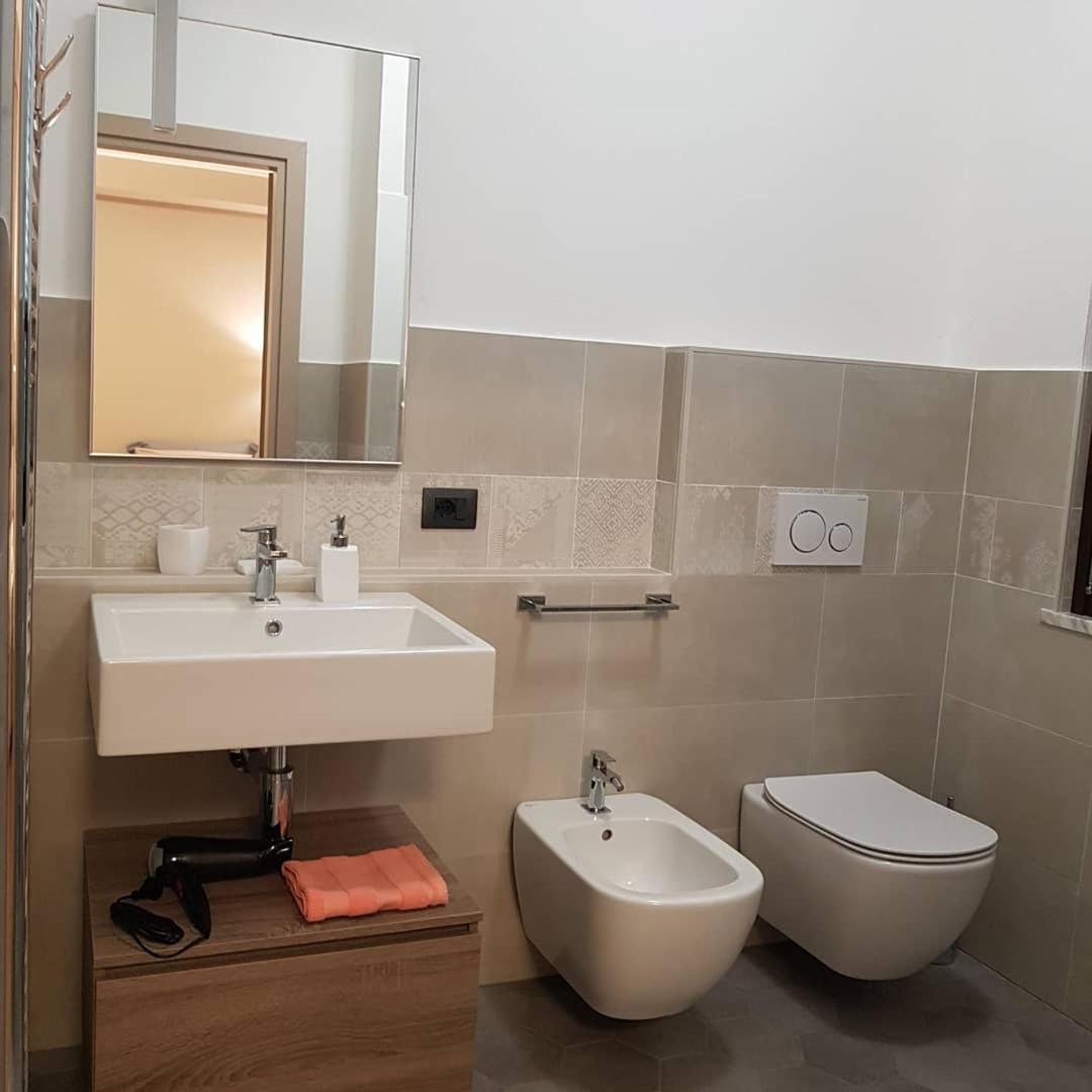 B&B Al Civico16 Guspini Dış mekan fotoğraf