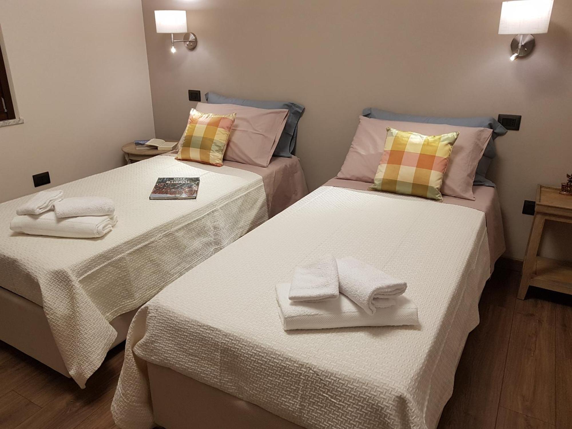 B&B Al Civico16 Guspini Dış mekan fotoğraf